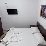 Golden Wave Appartement *