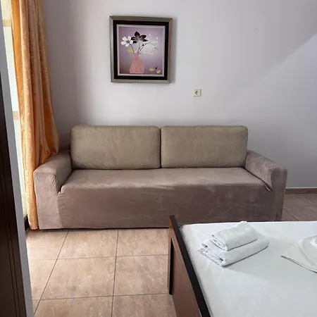 Golden Wave Saranda