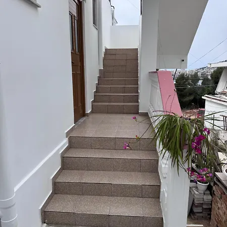 Golden Wave Saranda